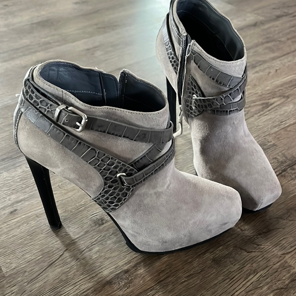 Guess, High heal, stiletto, suede leather booties